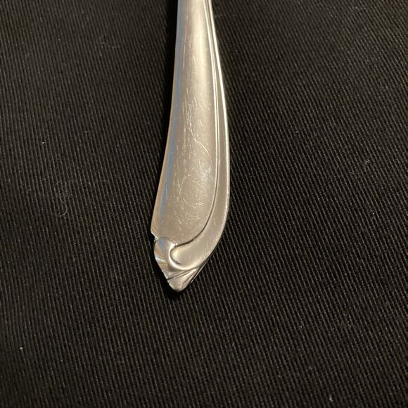 Oneida Shasta Stainless Serving Spoon Tablespoon Oneidacraft Deluxe Flatware - Picture 2 of 8